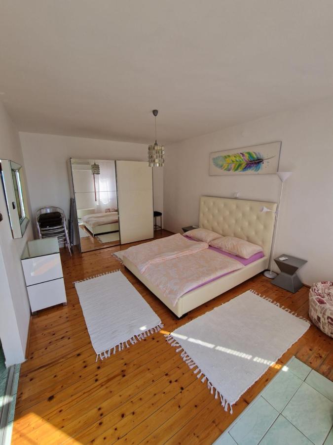 Villa Cvetic Selce Exterior foto